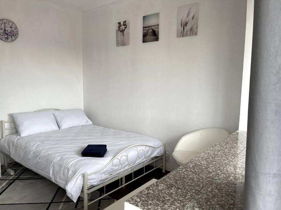 Studio Facultatea De Drept Bucureşti Ngoại thất bức ảnh